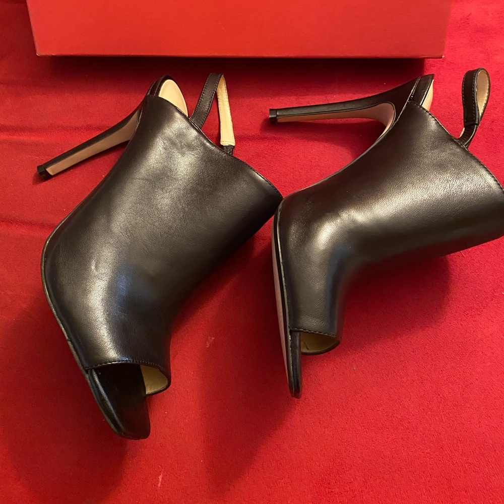 Charly Amar Designed in Italy